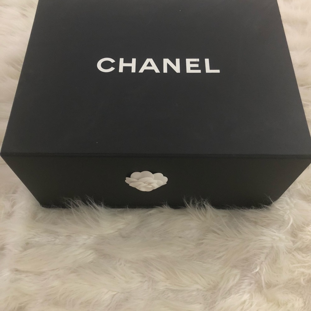 CHANEL Black Quilted Lambskin Leather Flap Handbag Original Iconic - Picture 9 of 9